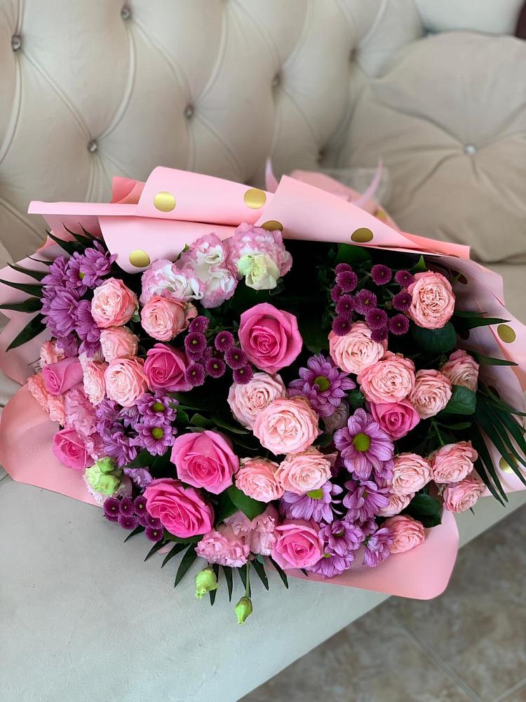 Букет цветов из: Хризантемы, Розы и Лизиантусы в Покрове