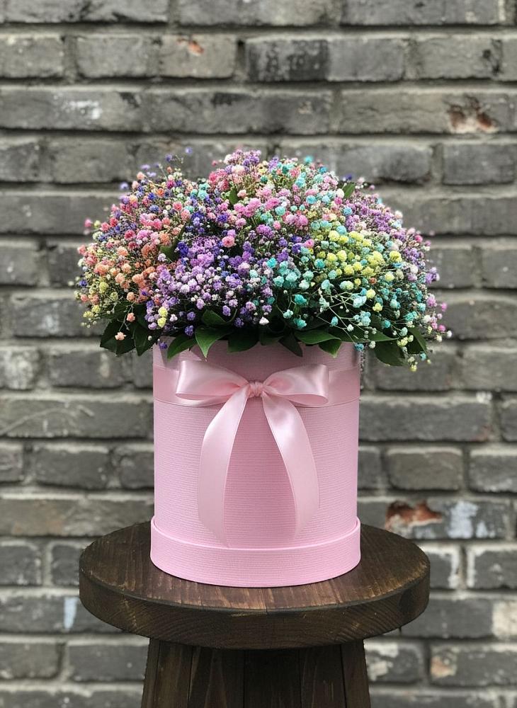 Цветочная композиция из Гипсофила и Розы в шляпной коробке в Покрове