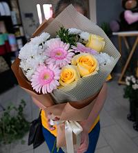 Букет цветов из:  Герберы, Розы и Хризантемы в Покрове