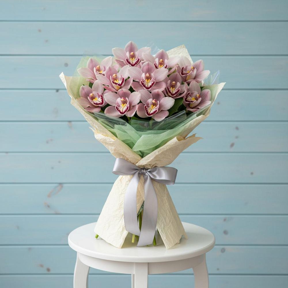 Букет цветов из: Орхидеи и Розы в Покрове