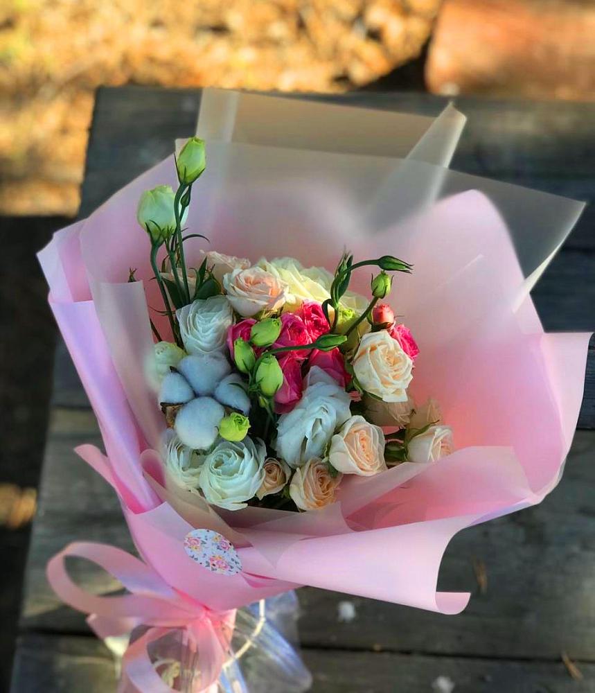 Букет цветов из: Розы и Лизиантусы в Покрове