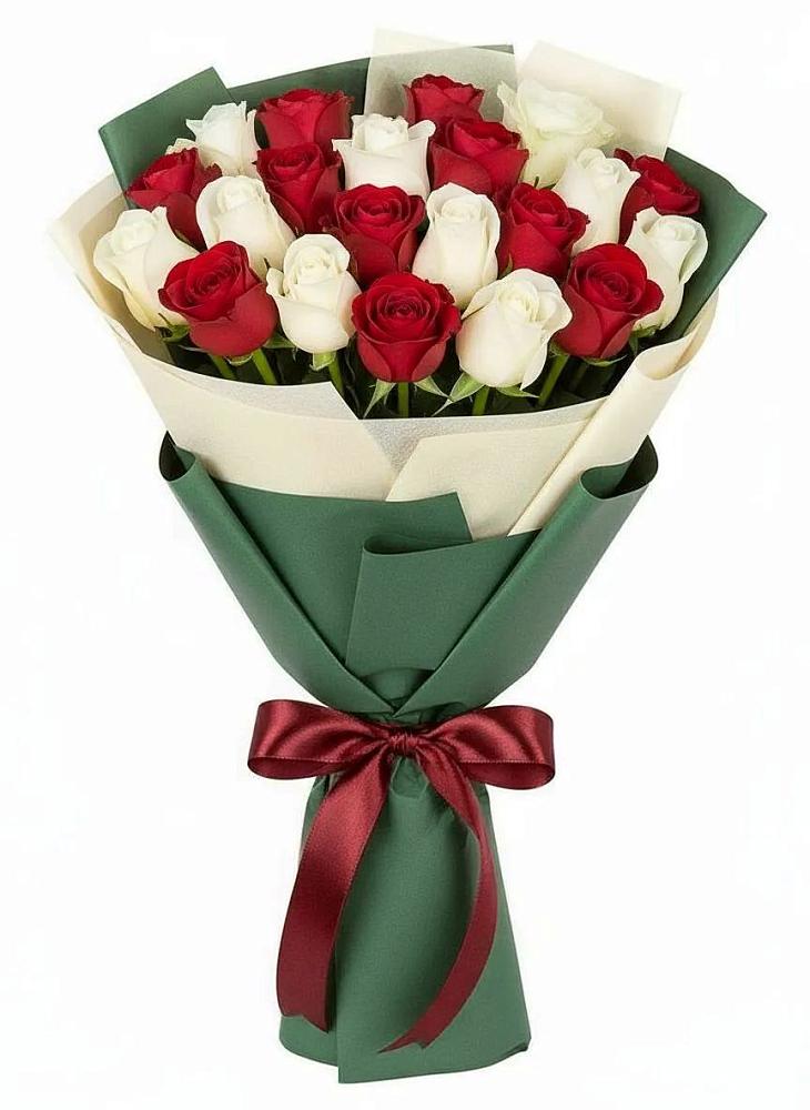 Букет Микс из красных и белых роз в Покрове