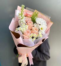 Букет цветов из:  Хризантемы и Розы в Покрове