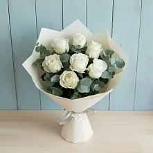Букет Белые розы в Эвкалипте в Покрове