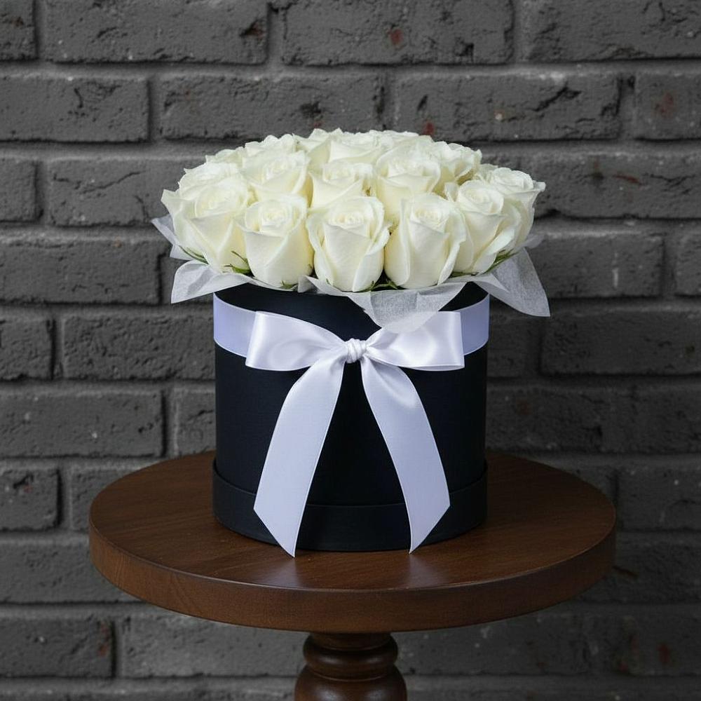 Цветочная композиция из Розы в шляпной коробке в Покрове