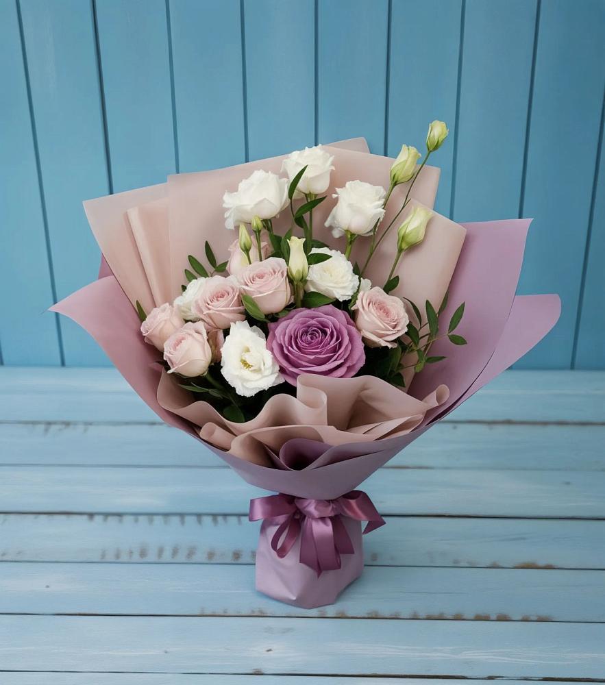 Букет цветов из: Розы и Лизиантусы в Покрове